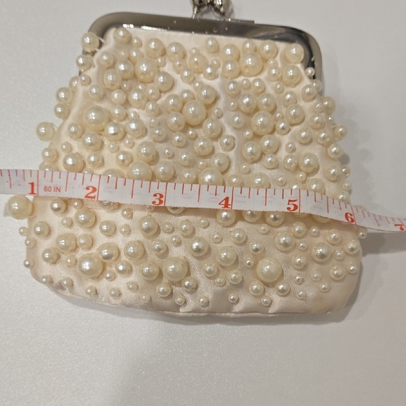 Vintage Pearl-Embellished Cream Clutch - Picture 12 of 13